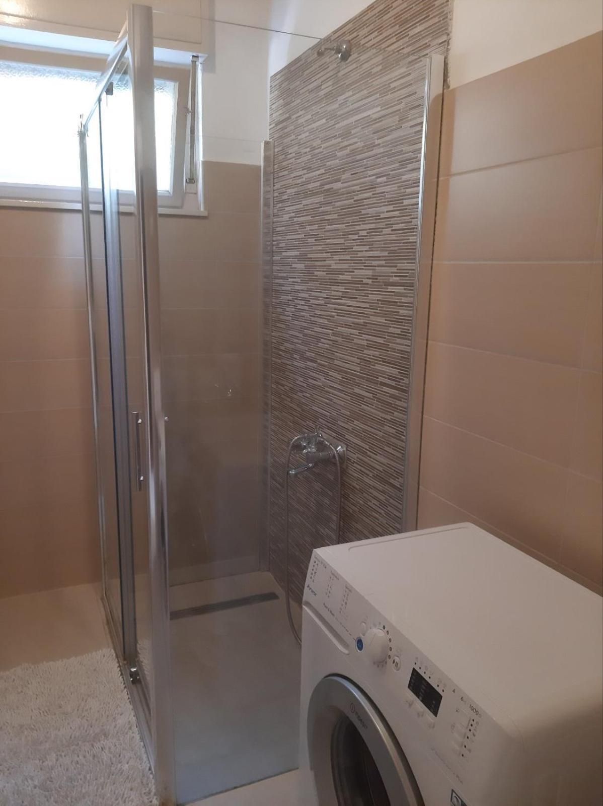 Apartmani Kadmen Іка Екстер'єр фото