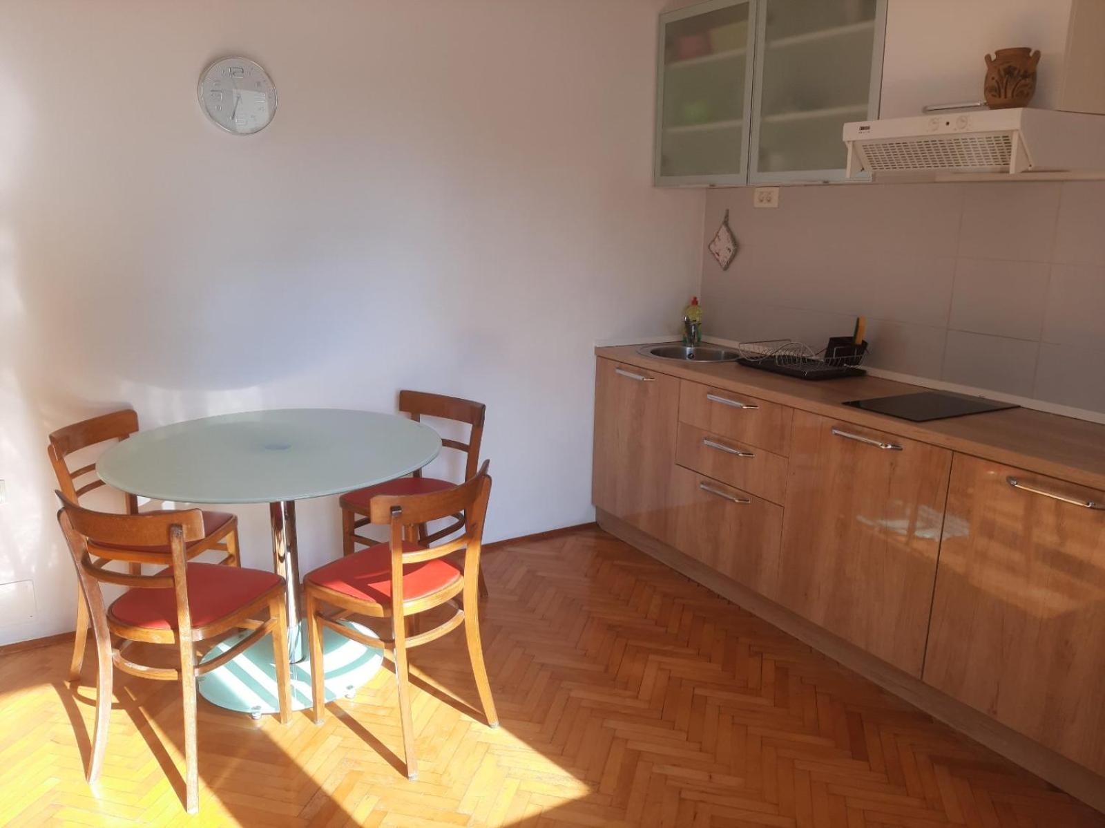 Apartmani Kadmen Іка Екстер'єр фото