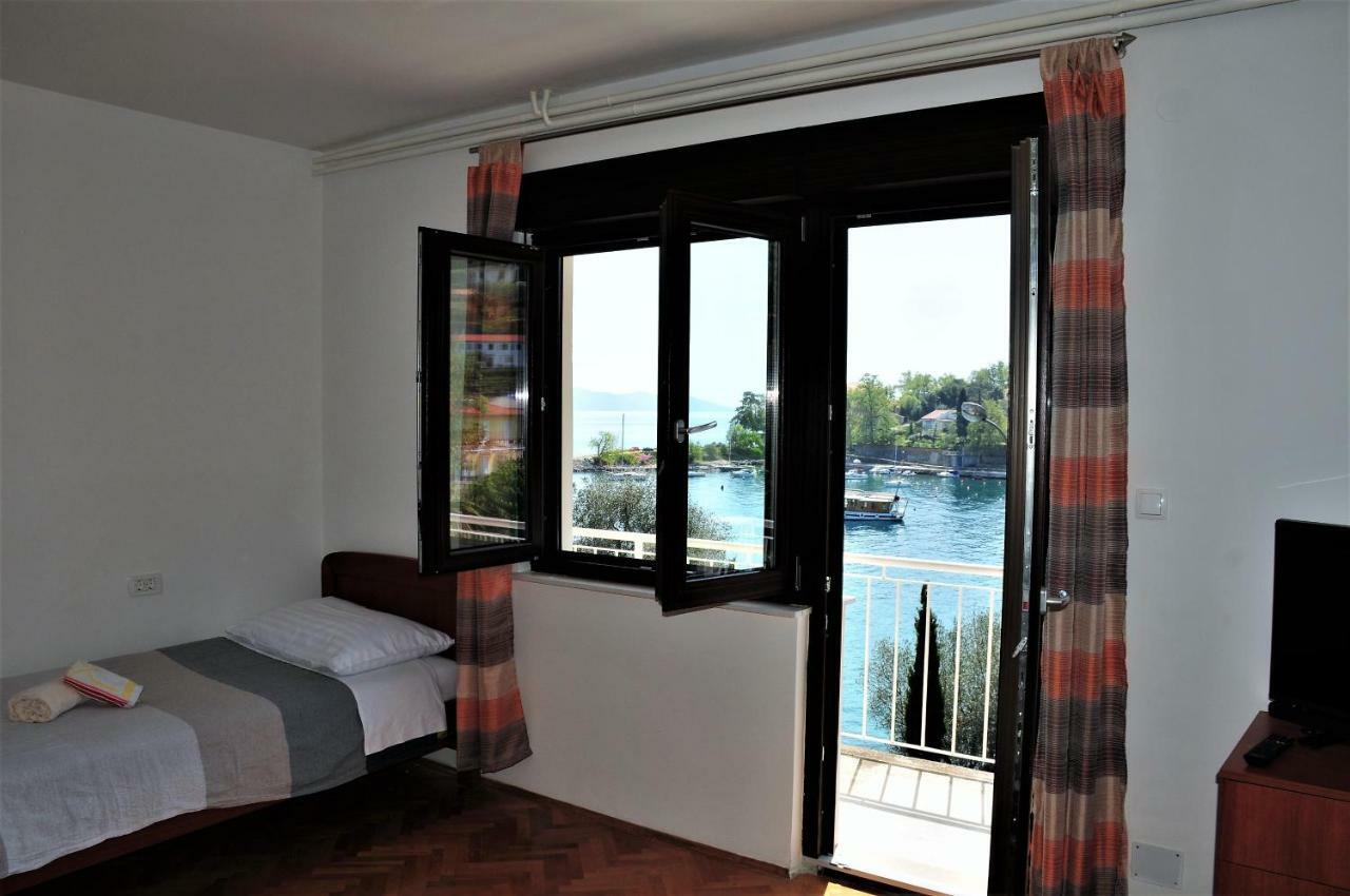 Apartmani Kadmen Іка Екстер'єр фото