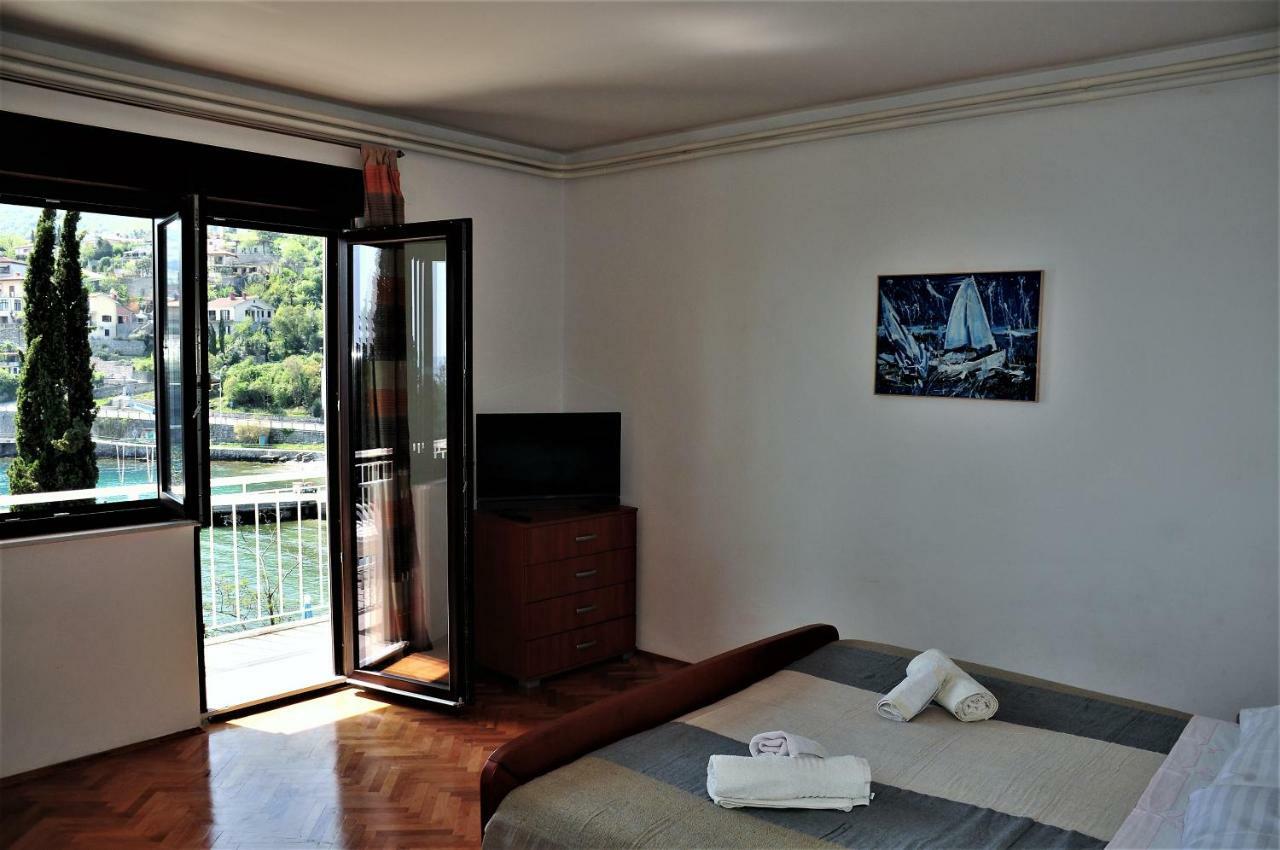 Apartmani Kadmen Іка Екстер'єр фото