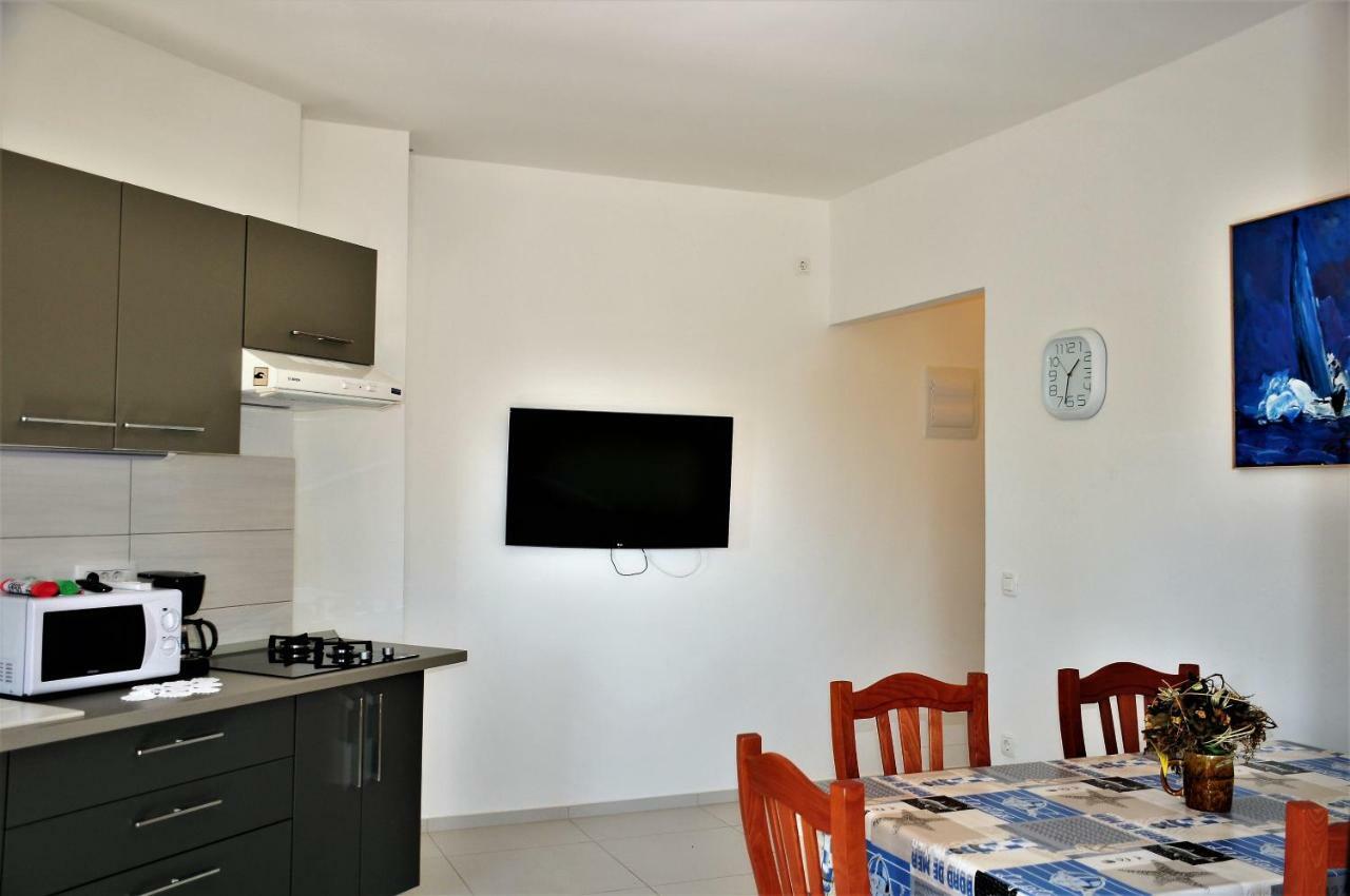 Apartmani Kadmen Іка Екстер'єр фото