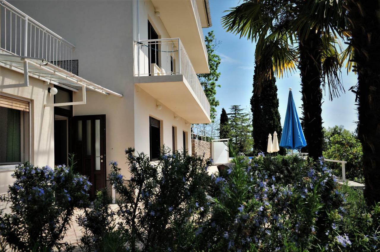 Apartmani Kadmen Іка Екстер'єр фото